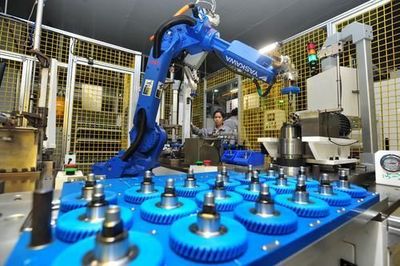 機器換人浪潮下的重慶產業工人轉型之路
