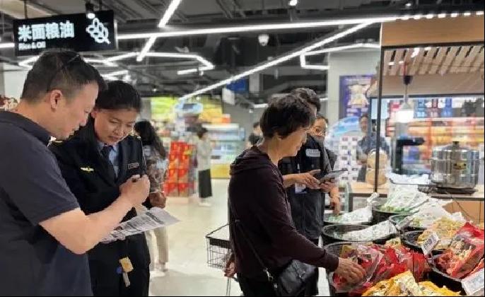 云南“你點我檢”護航端午食品安全 市場監(jiān)管深入一線惠民生