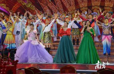 點贊！大鵬本土音樂人鄭海燕壓軸亮相央視元宵晚會 點亮文藝創作新火花