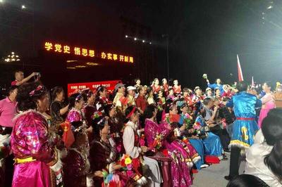 歌聲里的百年征程 千名勞動(dòng)者唱響黨史，文藝創(chuàng)作續(xù)新篇